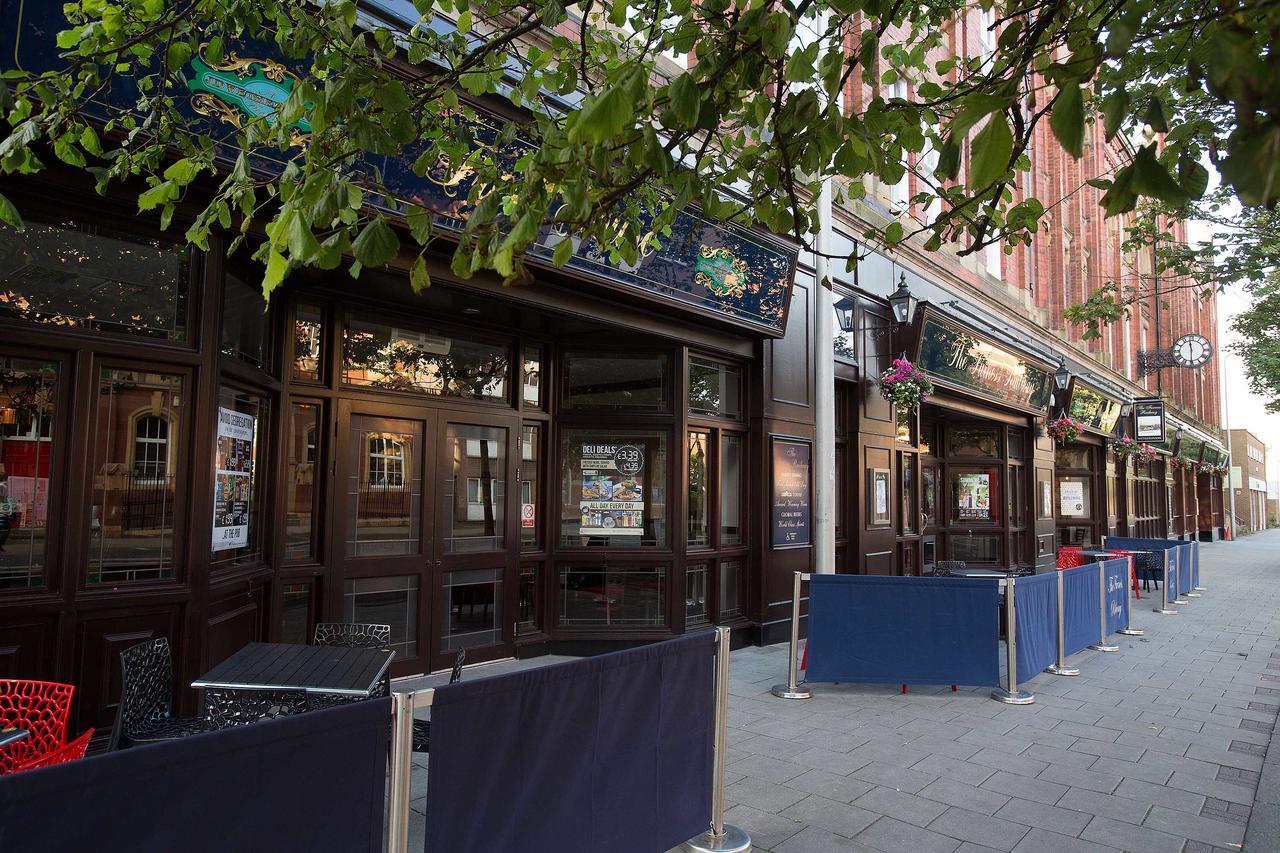 The Furness Railway Wetherspoon Hotell Barrow-in-Furness Exteriör bild