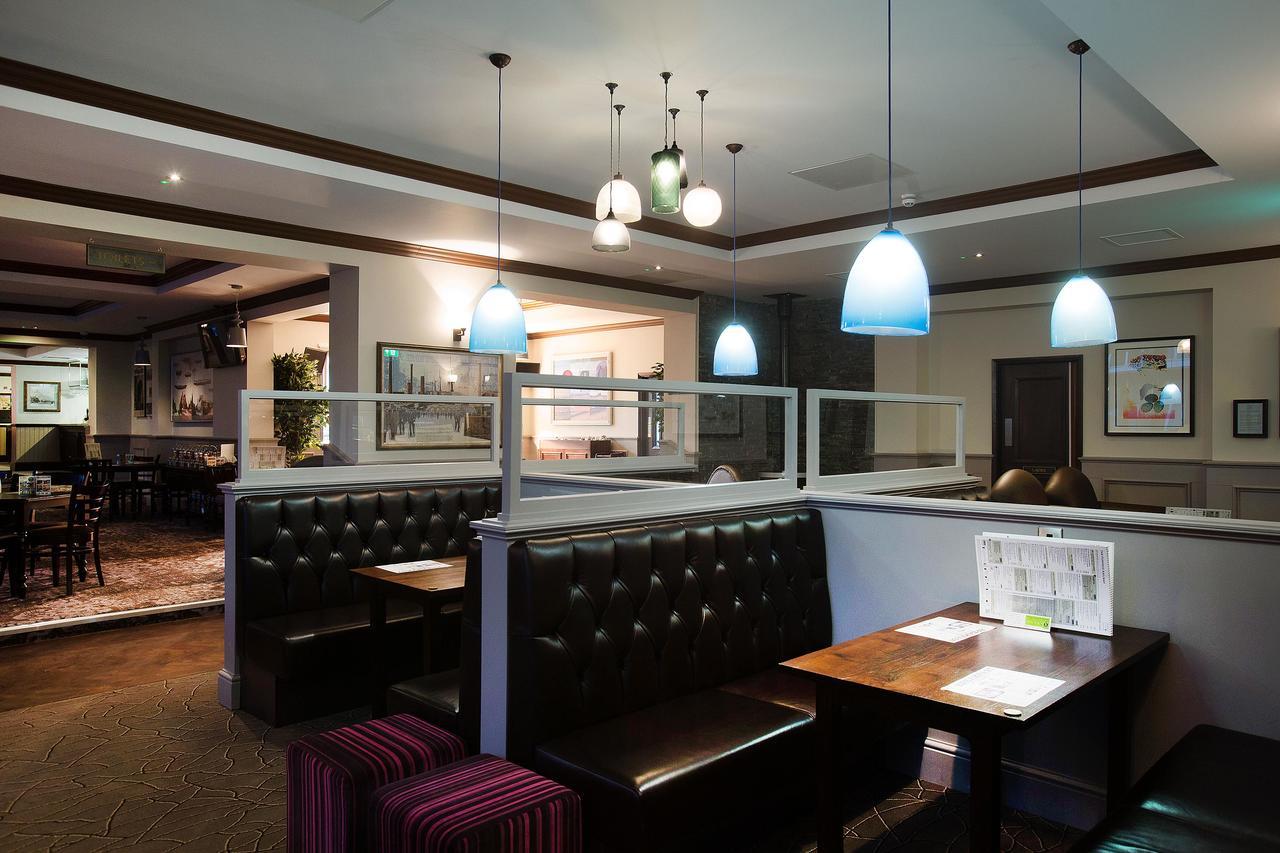 The Furness Railway Wetherspoon Hotell Barrow-in-Furness Exteriör bild