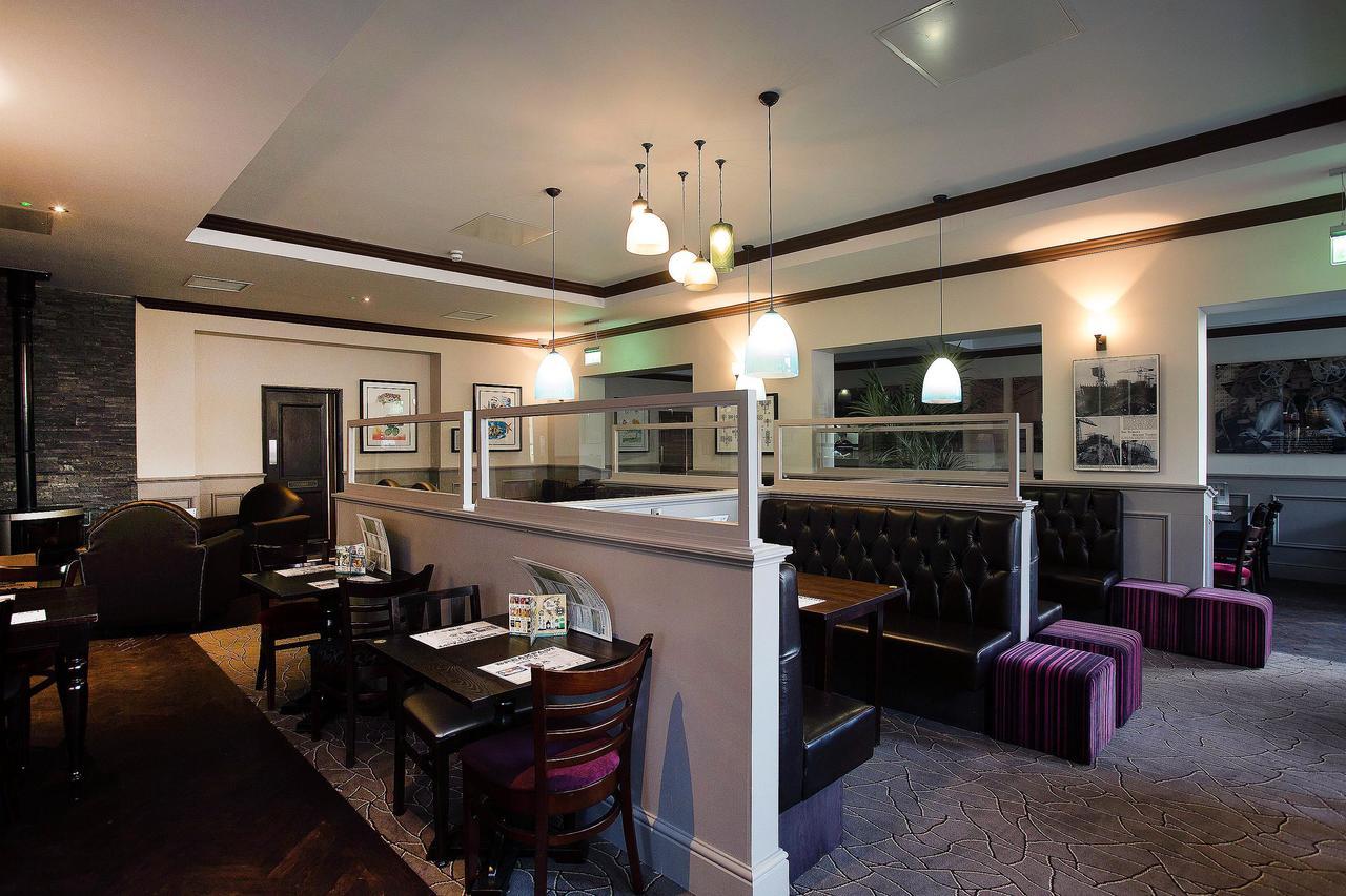 The Furness Railway Wetherspoon Hotell Barrow-in-Furness Exteriör bild