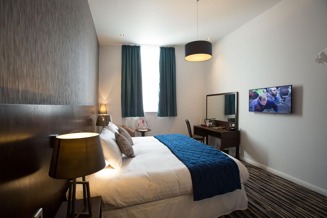 The Furness Railway Wetherspoon Hotell Barrow-in-Furness Exteriör bild