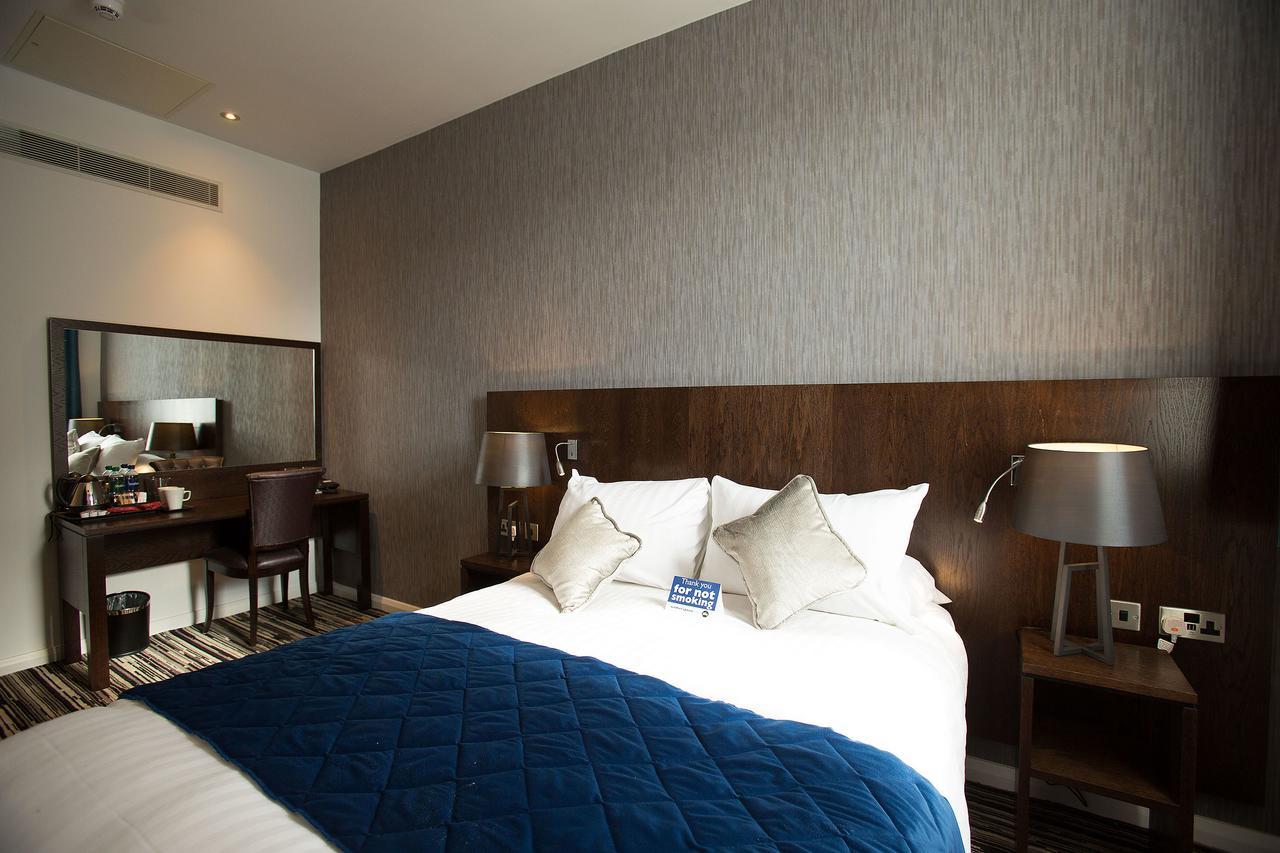 The Furness Railway Wetherspoon Hotell Barrow-in-Furness Exteriör bild