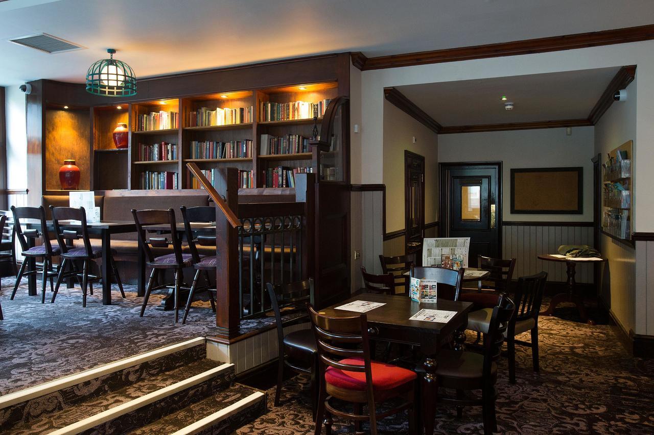 The Furness Railway Wetherspoon Hotell Barrow-in-Furness Exteriör bild