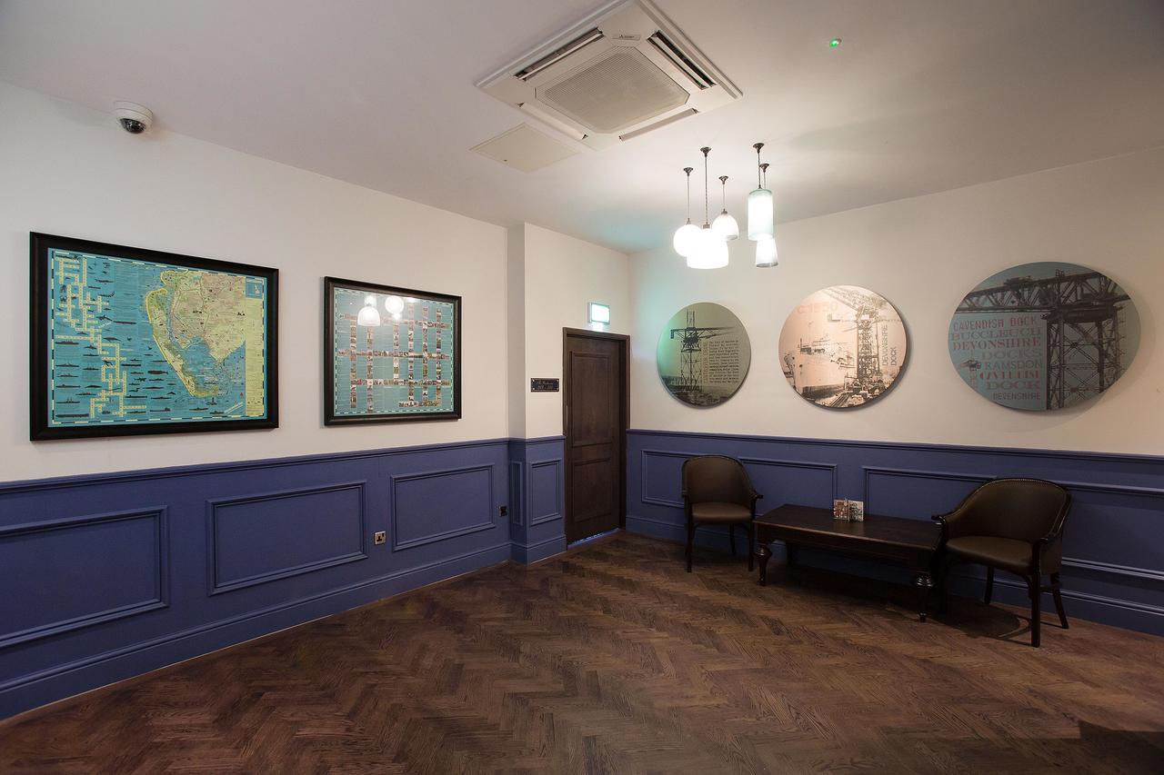 The Furness Railway Wetherspoon Hotell Barrow-in-Furness Exteriör bild