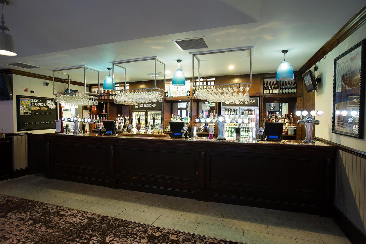 The Furness Railway Wetherspoon Hotell Barrow-in-Furness Exteriör bild