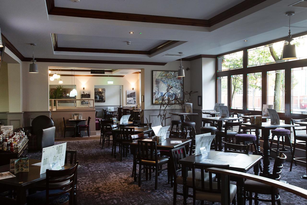 The Furness Railway Wetherspoon Hotell Barrow-in-Furness Exteriör bild